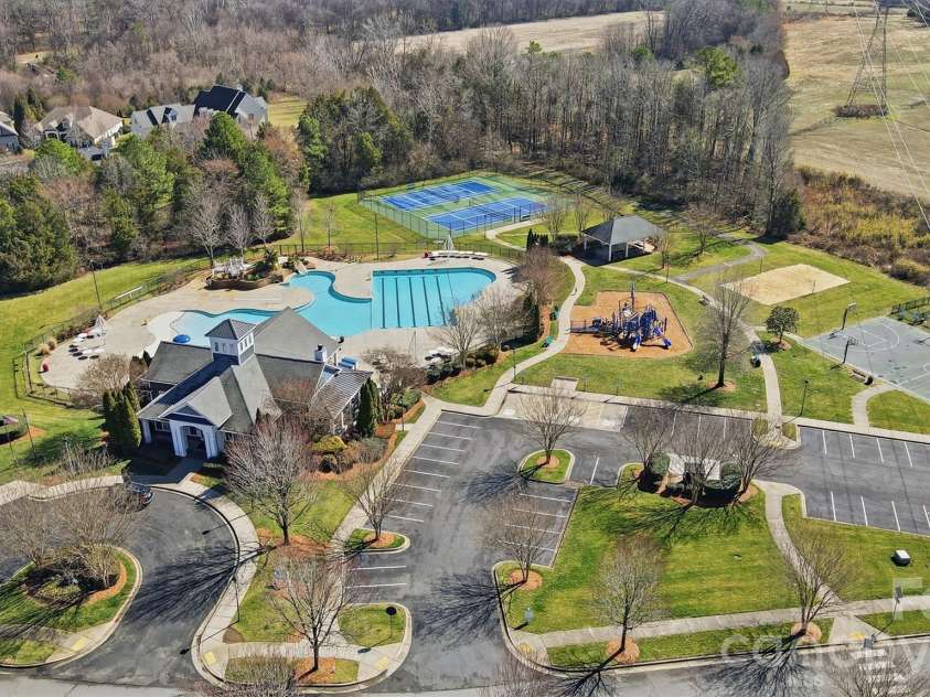 3203 Kelsey Plaza, Kannapolis, NC 28081.  MLS# CAR4346160, YatesRealty ID 15419. Community Amenities
