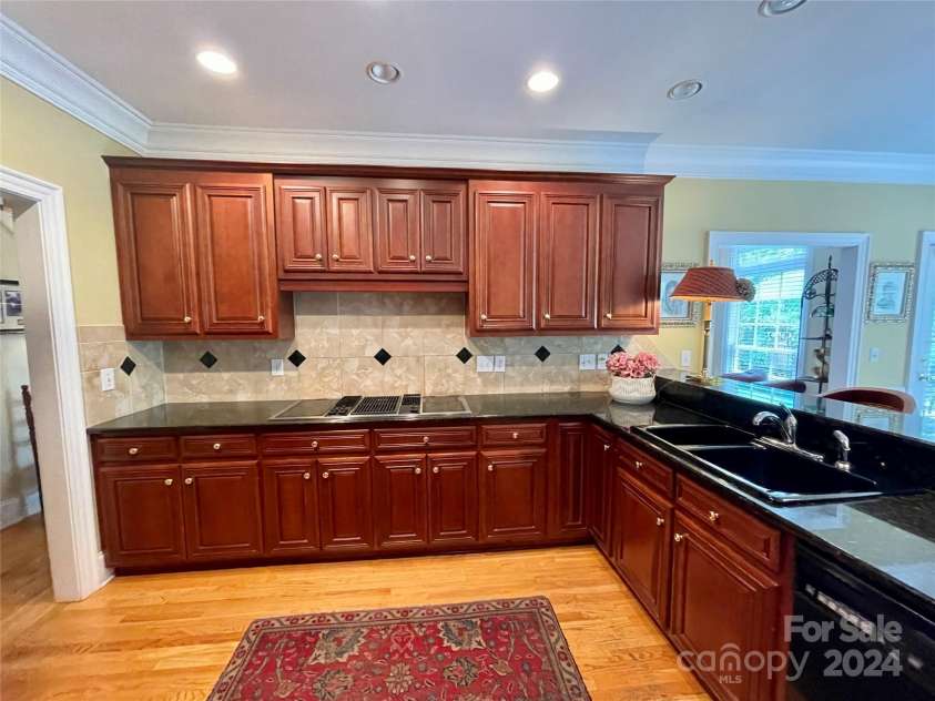500 Muirfield Drive, Albemarle, NC 28001.  MLS# CAR4138063, YatesRealty ID 15419. Custom kitchen