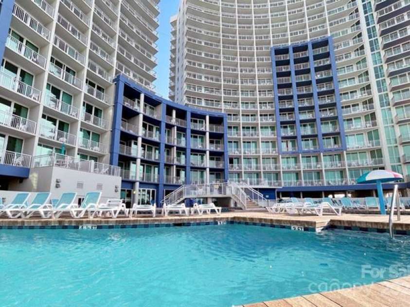 300 Ocean Boulevard, North Myrtle Beach, SC 29582.  MLS# CAR4206159, YatesRealty ID 1542. 