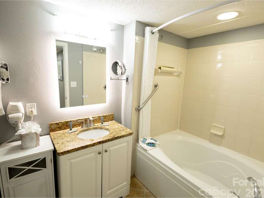 300 Ocean Boulevard, North Myrtle Beach, SC 29582.  MLS# CAR4206159, YatesRealty ID 1542. 