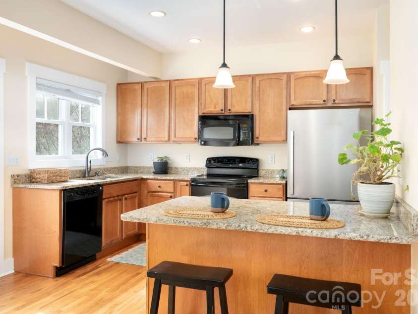 104 Estelle Park Drive, Asheville, NC 28806.  MLS# CAR4329863, YatesRealty ID 15420. 