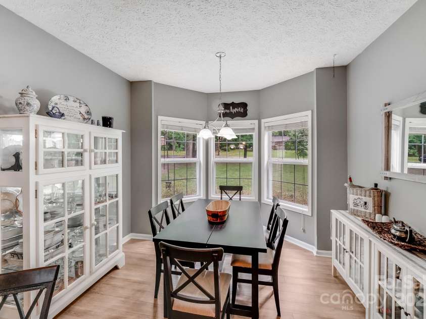 592 Woodcrest Drive, Gastonia, NC 28052.  MLS# CAR4259906, YatesRealty ID 15420. 