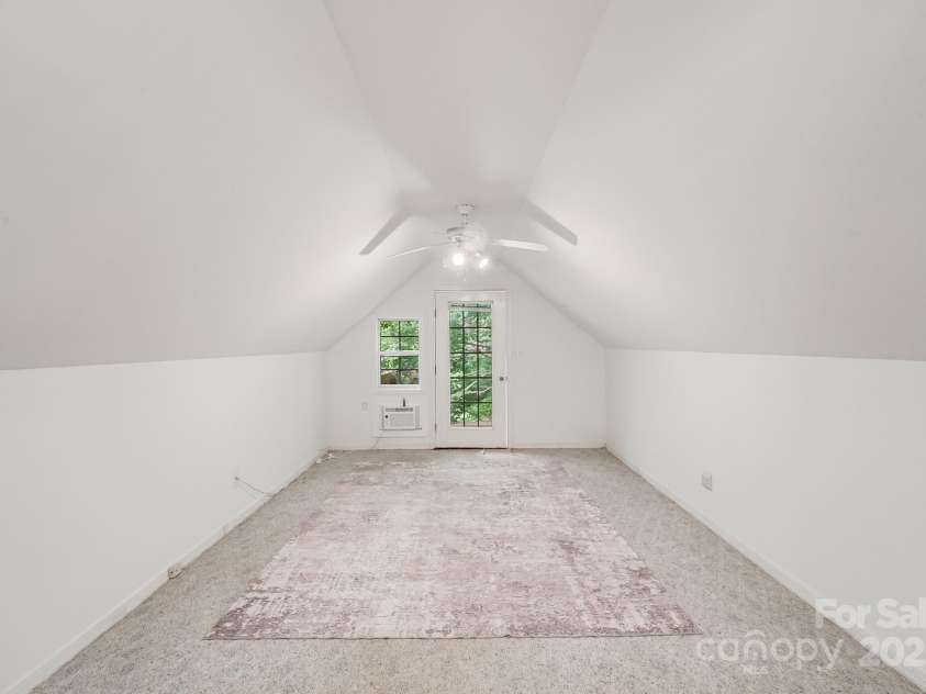 592 Woodcrest Drive, Gastonia, NC 28052.  MLS# CAR4259906, YatesRealty ID 15420. 