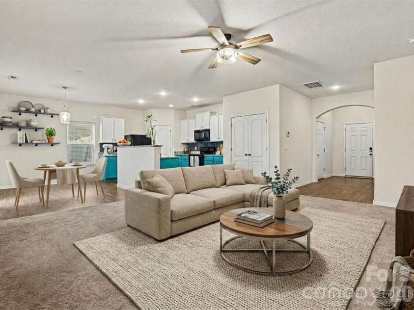 3120 Ellingford Road, Charlotte, NC 28214.  MLS# CAR4345771, YatesRealty ID 15421. 