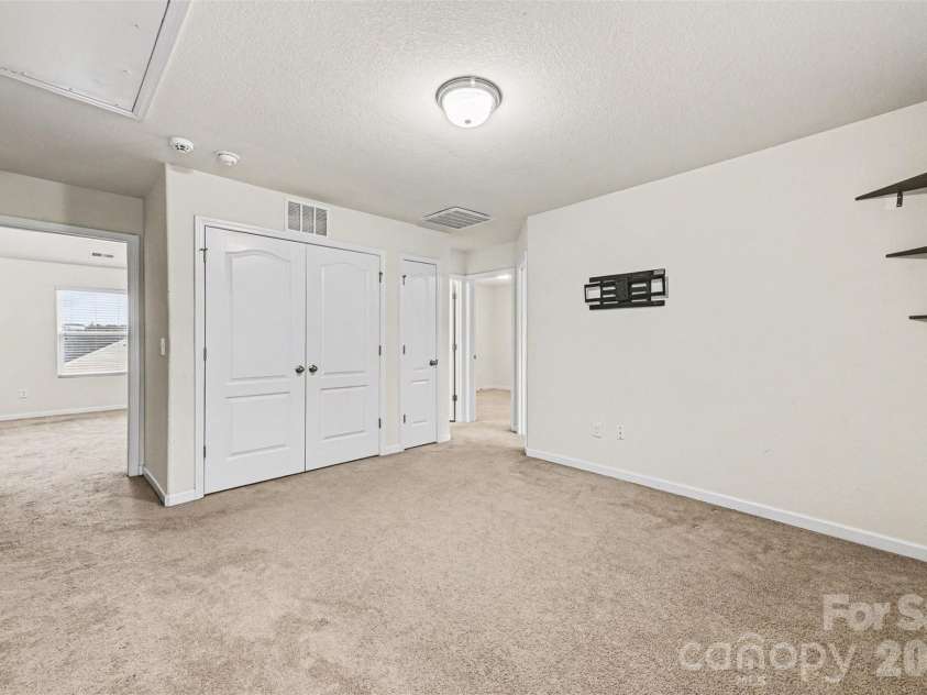 3120 Ellingford Road, Charlotte, NC 28214.  MLS# CAR4345771, YatesRealty ID 15421. 