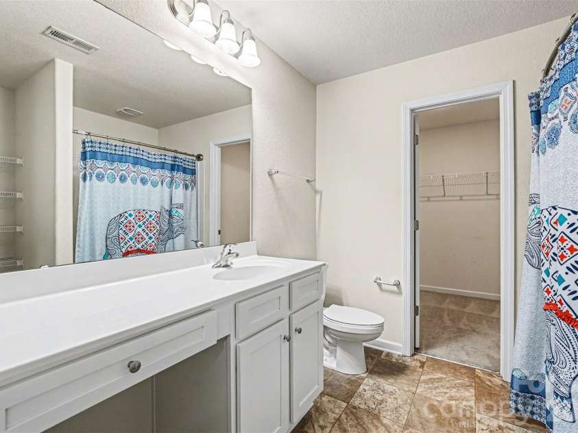 3120 Ellingford Road, Charlotte, NC 28214.  MLS# CAR4345771, YatesRealty ID 15421. 