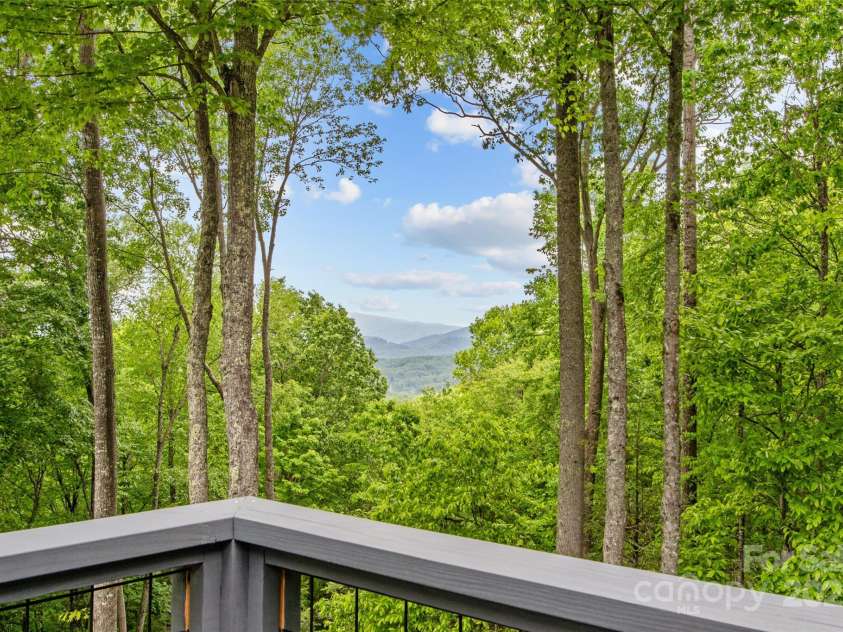 1595 Hickory Springs Road, Burnsville, NC 28714.  MLS# CAR4258442, YatesRealty ID 15422. 