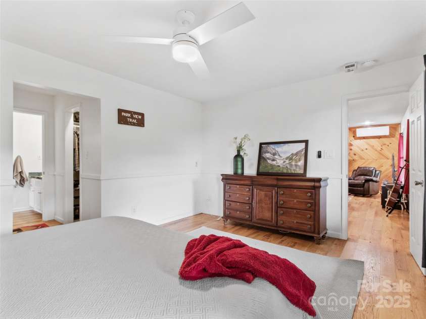 1595 Hickory Springs Road, Burnsville, NC 28714.  MLS# CAR4258442, YatesRealty ID 15422. 