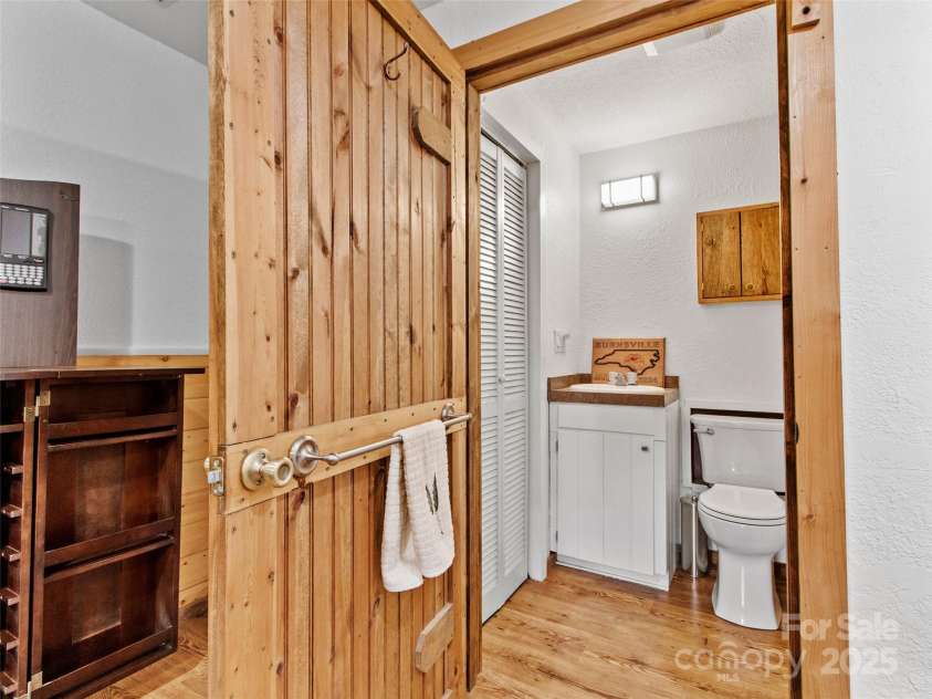 1595 Hickory Springs Road, Burnsville, NC 28714.  MLS# CAR4258442, YatesRealty ID 15422. 