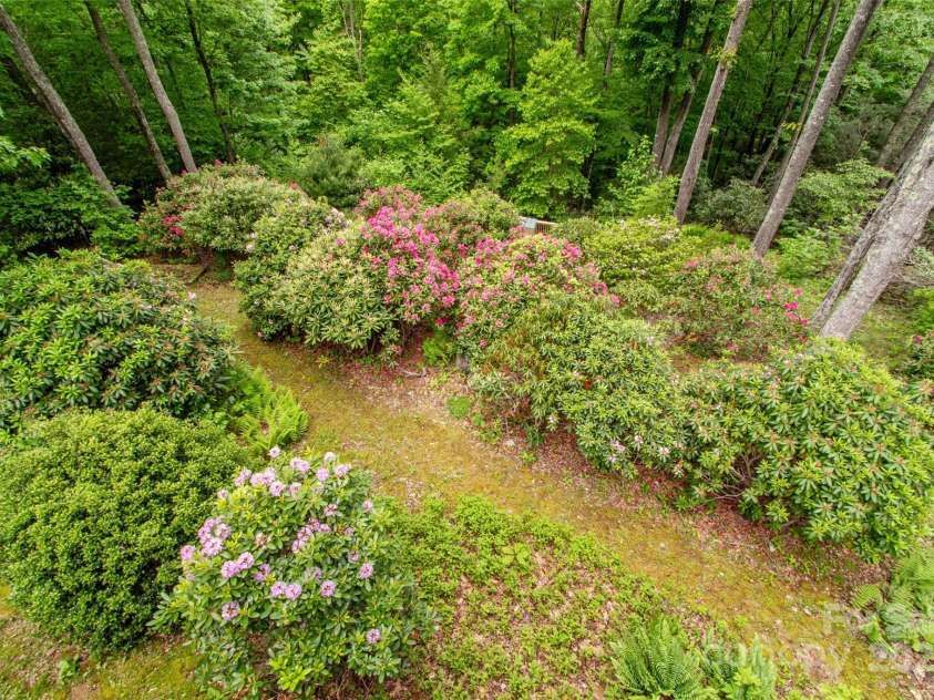 1595 Hickory Springs Road, Burnsville, NC 28714.  MLS# CAR4258442, YatesRealty ID 15422. 