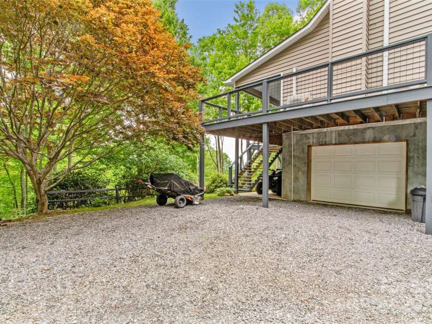 1595 Hickory Springs Road, Burnsville, NC 28714.  MLS# CAR4258442, YatesRealty ID 15422. 