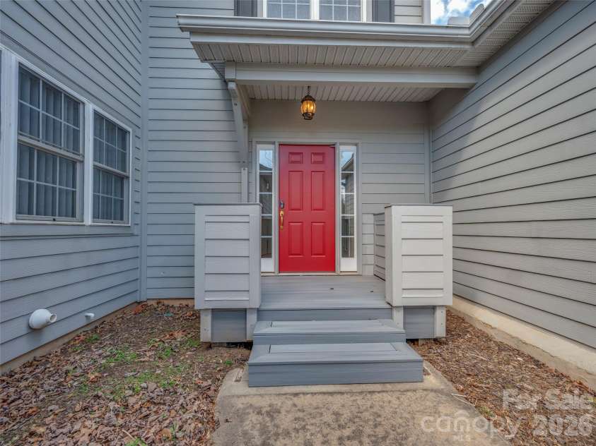 21 Holiday Drive, Arden, NC 28704.  MLS# CAR4343989, YatesRealty ID 15423. 