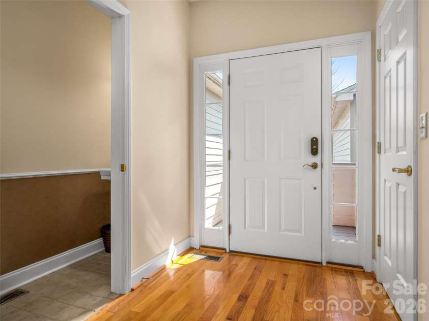 21 Holiday Drive, Arden, NC 28704.  MLS# CAR4343989, YatesRealty ID 15423. 