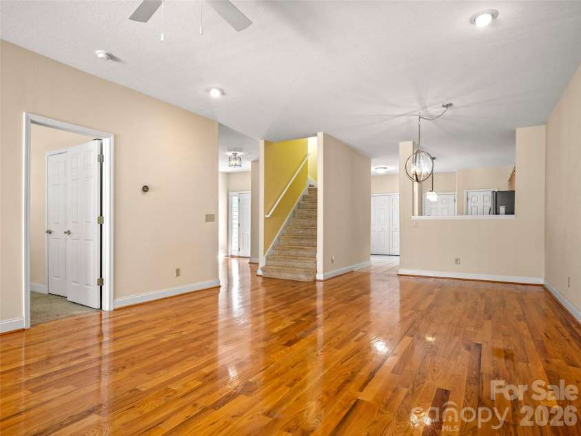 21 Holiday Drive, Arden, NC 28704.  MLS# CAR4343989, YatesRealty ID 15423. 