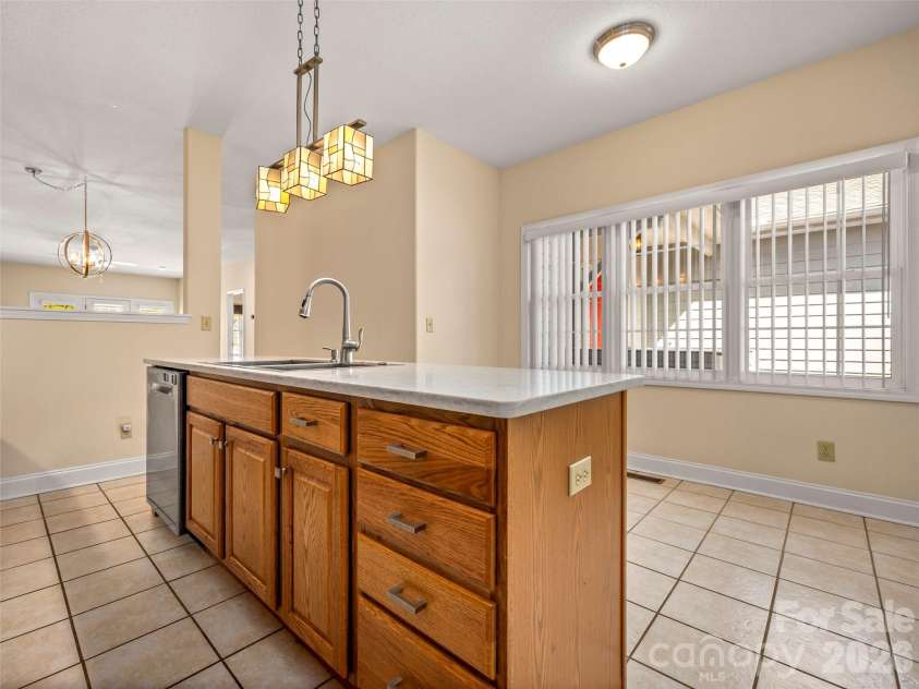 21 Holiday Drive, Arden, NC 28704.  MLS# CAR4343989, YatesRealty ID 15423. 