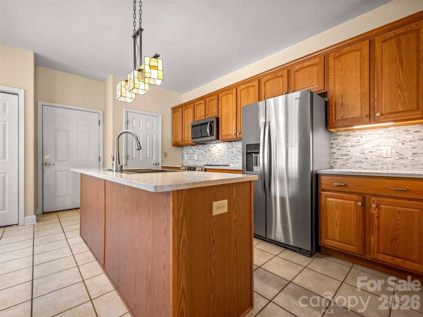 21 Holiday Drive, Arden, NC 28704.  MLS# CAR4343989, YatesRealty ID 15423. 