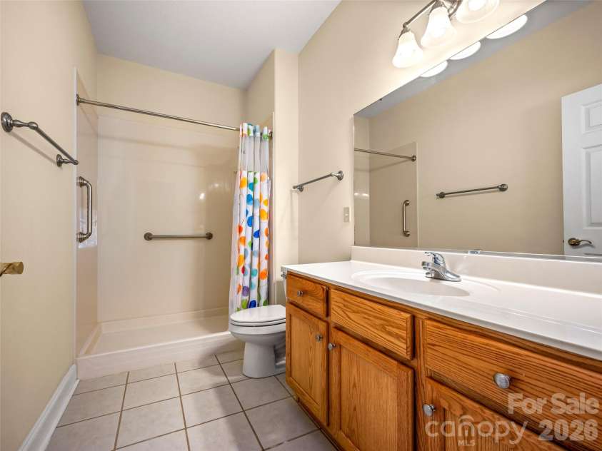 21 Holiday Drive, Arden, NC 28704.  MLS# CAR4343989, YatesRealty ID 15423. 