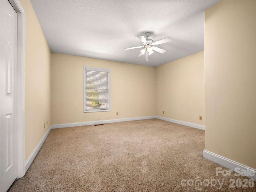 21 Holiday Drive, Arden, NC 28704.  MLS# CAR4343989, YatesRealty ID 15423. 