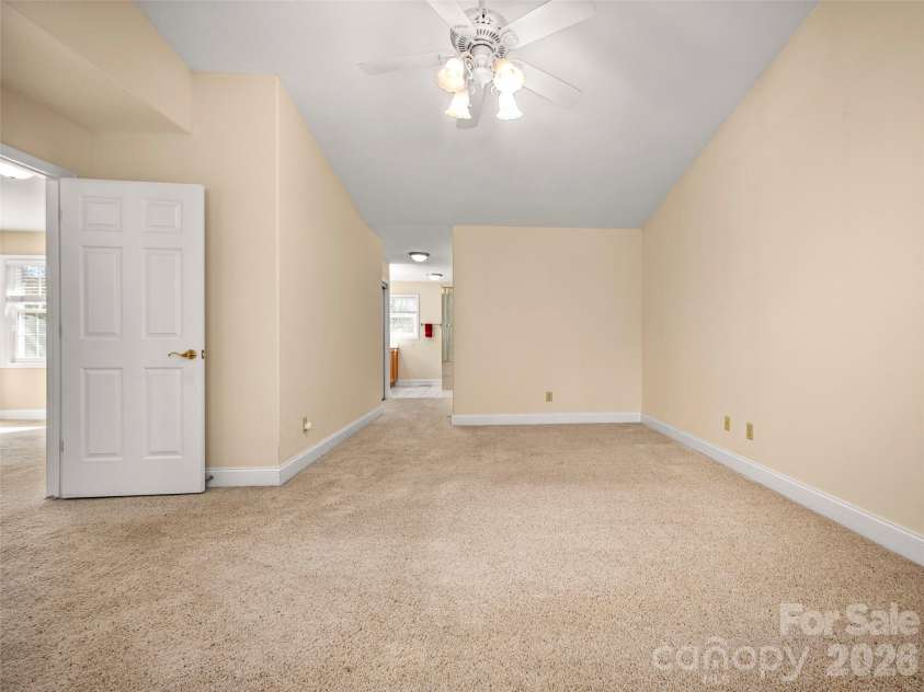 21 Holiday Drive, Arden, NC 28704.  MLS# CAR4343989, YatesRealty ID 15423. 