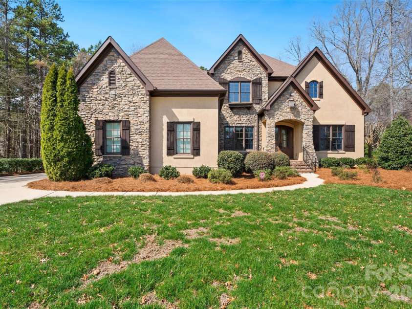 4113 Piaffe Avenue, Mint Hill, NC 28227.  MLS# CAR4356294, YatesRealty ID 15425. 4113 Piaffe