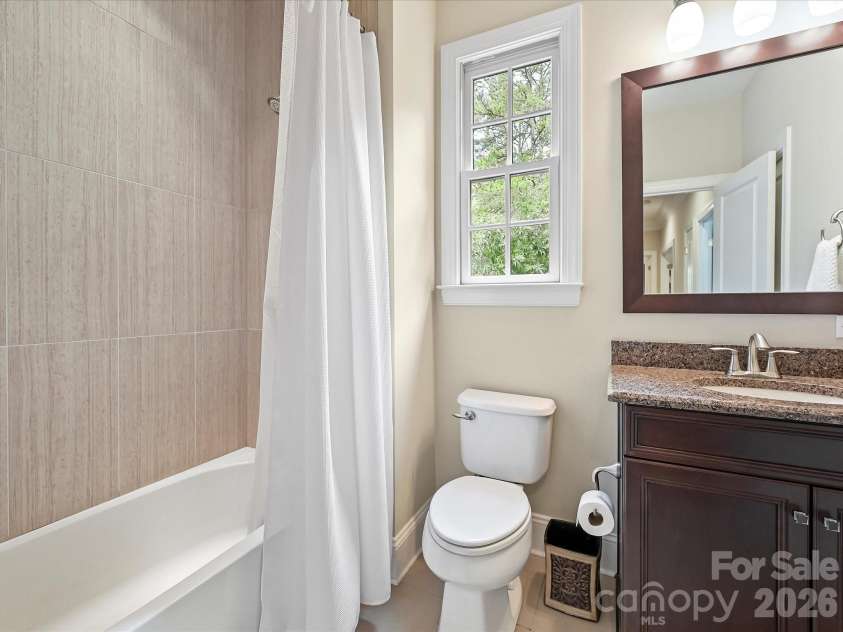 4113 Piaffe Avenue, Mint Hill, NC 28227.  MLS# CAR4356294, YatesRealty ID 15425. Main Bath