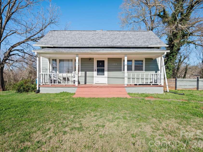 192 Spencer Street, Ellenboro, NC 28160.  MLS# CAR4355108, YatesRealty ID 15426. 