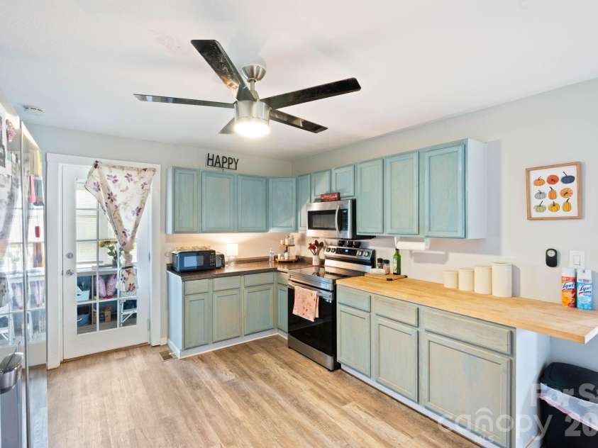 192 Spencer Street, Ellenboro, NC 28160.  MLS# CAR4355108, YatesRealty ID 15426. 