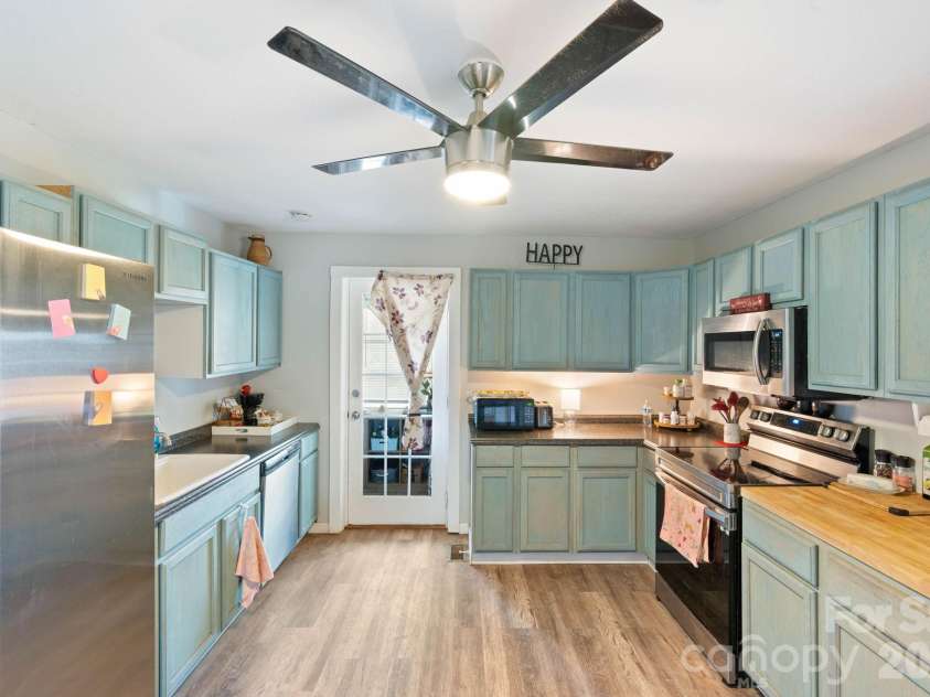 192 Spencer Street, Ellenboro, NC 28160.  MLS# CAR4355108, YatesRealty ID 15426. 