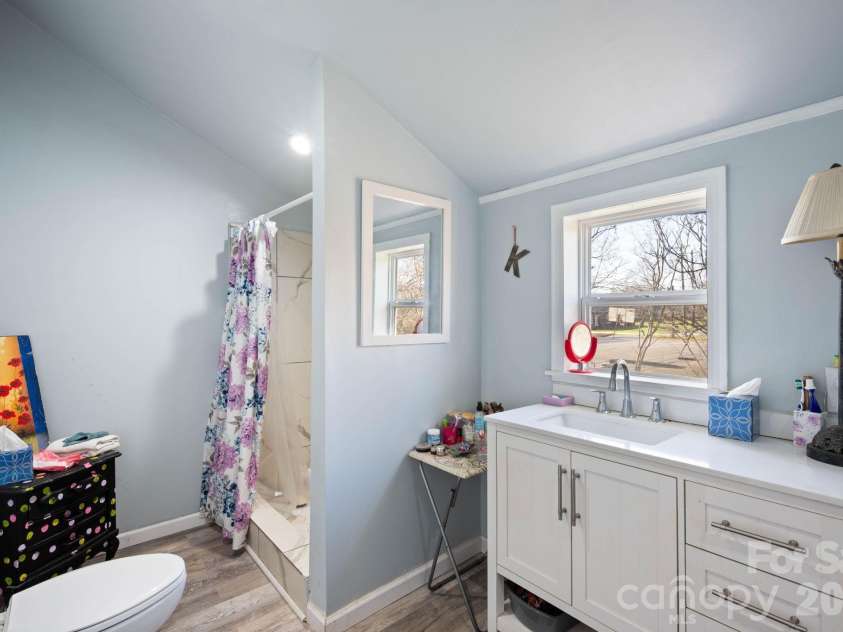 192 Spencer Street, Ellenboro, NC 28160.  MLS# CAR4355108, YatesRealty ID 15426. 