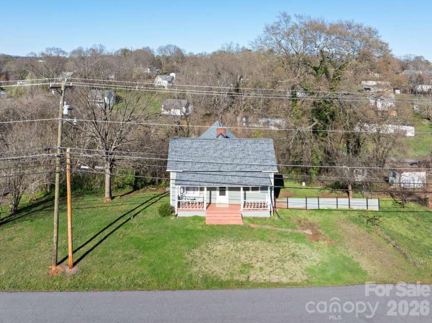 192 Spencer Street, Ellenboro, NC 28160.  MLS# CAR4355108, YatesRealty ID 15426. 
