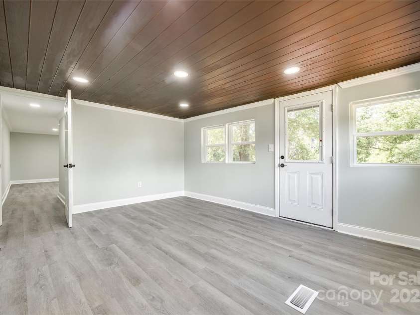 1224 Martin Road, Hickory Grove, SC 29717.  MLS# CAR4263850, YatesRealty ID 15427. 