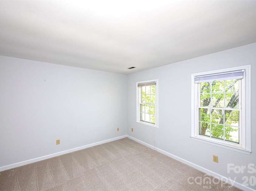 4248 Woodglen Lane, Charlotte, NC 28226.  MLS# CAR4358631, YatesRealty ID 15428. Third bedroom