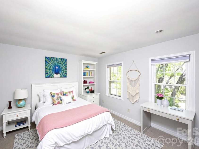 4248 Woodglen Lane, Charlotte, NC 28226.  MLS# CAR4358631, YatesRealty ID 15428. Virtually Staged