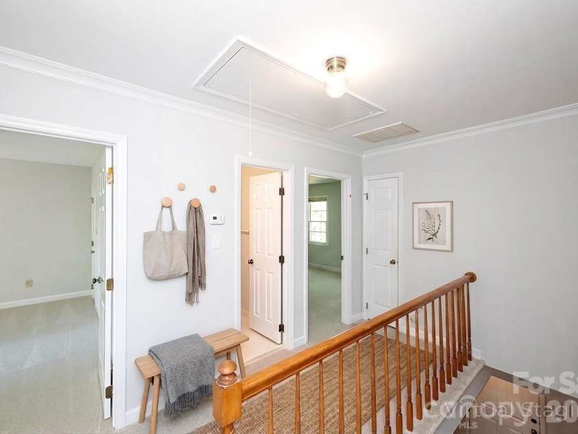 4248 Woodglen Lane, Charlotte, NC 28226.  MLS# CAR4358631, YatesRealty ID 15428. Virtually Staged