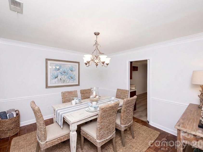 4248 Woodglen Lane, Charlotte, NC 28226.  MLS# CAR4358631, YatesRealty ID 15428. Virtually Staged