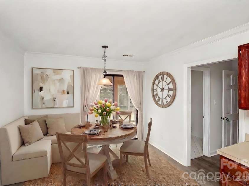 4248 Woodglen Lane, Charlotte, NC 28226.  MLS# CAR4358631, YatesRealty ID 15428. Virtually Staged