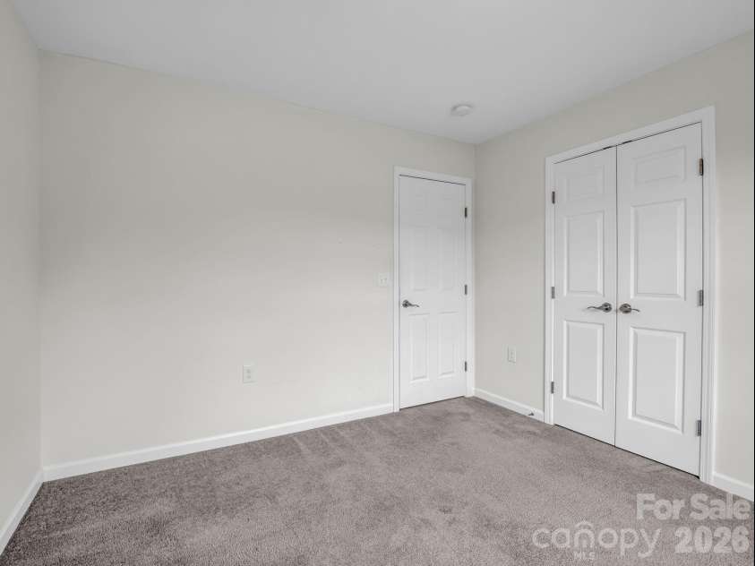 1106 Lynwood Forest Road, Arden, NC 28704.  MLS# CAR4359769, YatesRealty ID 15430. 