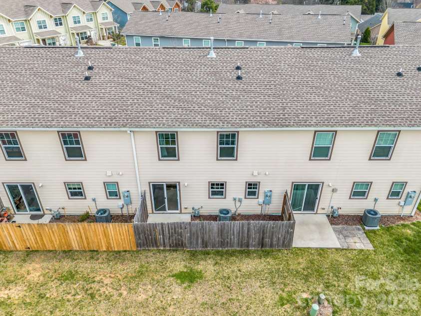 1106 Lynwood Forest Road, Arden, NC 28704.  MLS# CAR4359769, YatesRealty ID 15430. 
