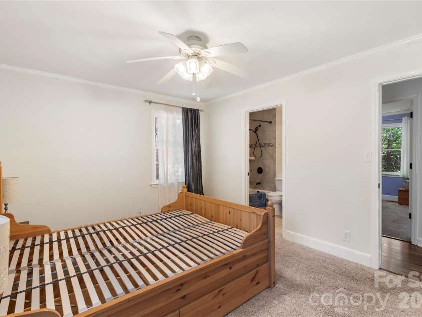 1122 Pine Knot Court, Clover, SC 29710.  MLS# CAR4360797, YatesRealty ID 15431. 