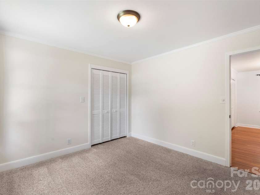 1122 Pine Knot Court, Clover, SC 29710.  MLS# CAR4360797, YatesRealty ID 15431. 