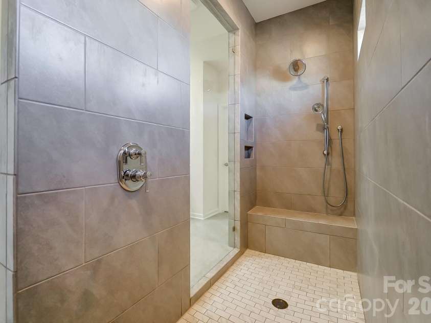 4208 Stream Dale Circle, Concord, NC 28027.  MLS# CAR4357241, YatesRealty ID 15432. 