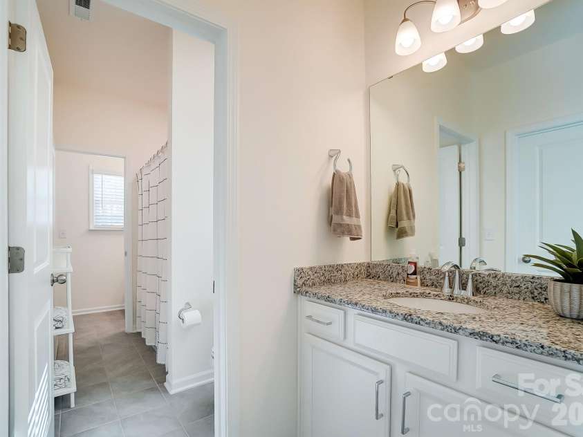4208 Stream Dale Circle, Concord, NC 28027.  MLS# CAR4357241, YatesRealty ID 15432. 