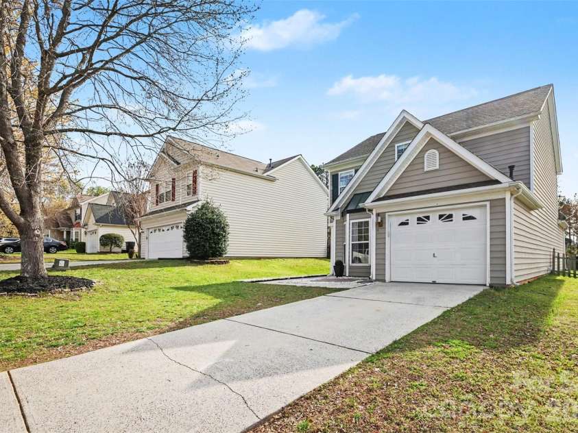3119 Tanzanite Circle, Fort Mill, SC 29708.  MLS# CAR4357099, YatesRealty ID 15433. 