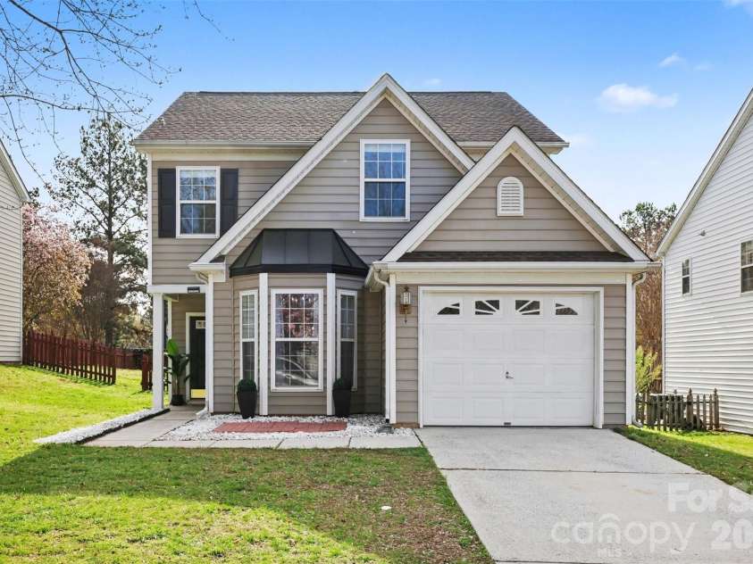 3119 Tanzanite Circle, Fort Mill, SC 29708.  MLS# CAR4357099, YatesRealty ID 15433. 