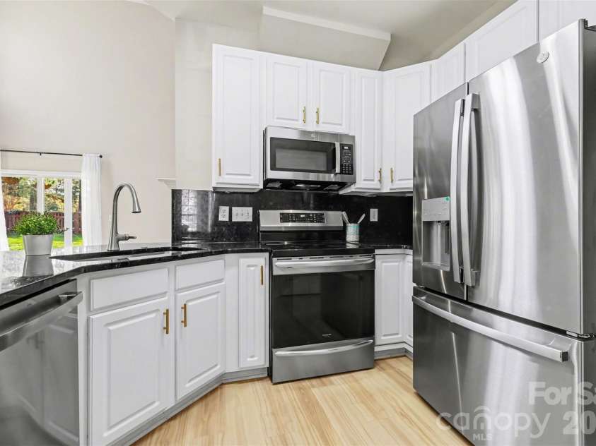 3119 Tanzanite Circle, Fort Mill, SC 29708.  MLS# CAR4357099, YatesRealty ID 15433. 