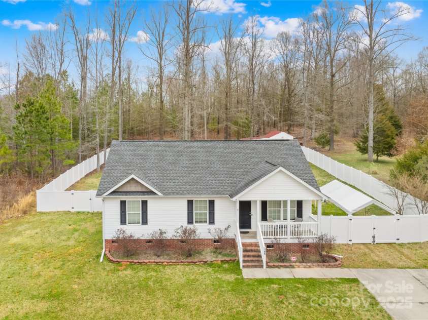 348 Fleetwood Road, York, SC 29745.  MLS# CAR4225125, YatesRealty ID 15435. 