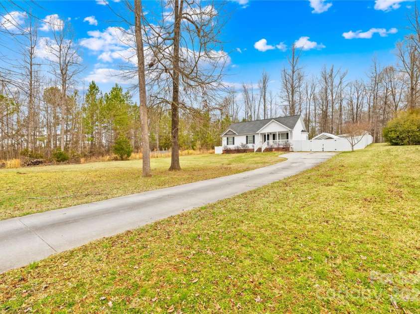 348 Fleetwood Road, York, SC 29745.  MLS# CAR4225125, YatesRealty ID 15435. 