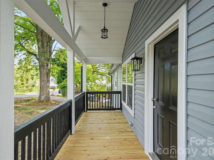 722 Weldon Street, Gastonia, NC 28052.  MLS# CAR4362397, YatesRealty ID 15435. 