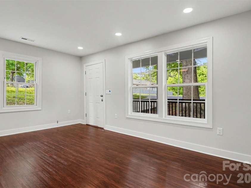 722 Weldon Street, Gastonia, NC 28052.  MLS# CAR4362397, YatesRealty ID 15435. 