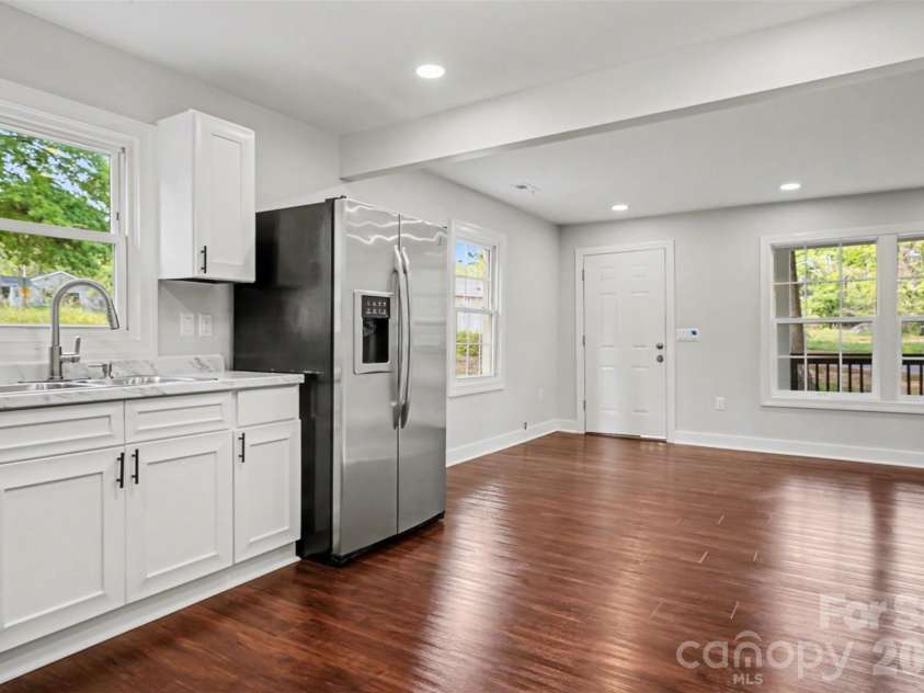 722 Weldon Street, Gastonia, NC 28052.  MLS# CAR4362397, YatesRealty ID 15435. 